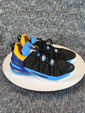 Nike LeBron XVIII 18 Sneaker Kids size 6.5 Y